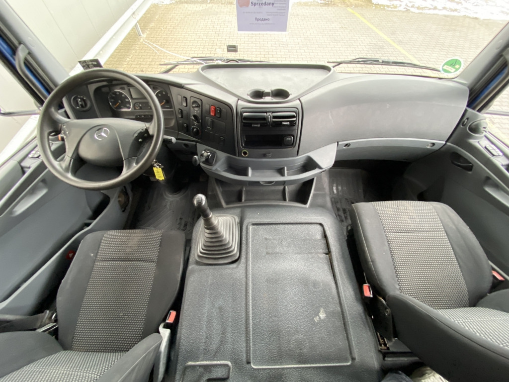 Flakbil Mercedes-Benz 1829 LL Axor