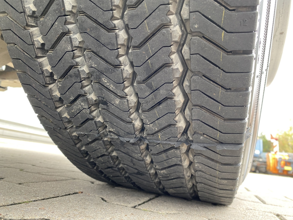 Kapellbil Mercedes-Benz 1827 BB A 4x4 Arocs