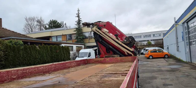Kranbil Mercedes-Benz AK 8X8 FASSI 660 EINZELBER SEILWINDE