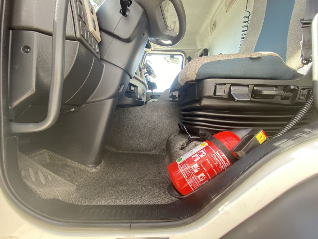 Kylbil lastbil Volvo FE 280 / MBB-LBW