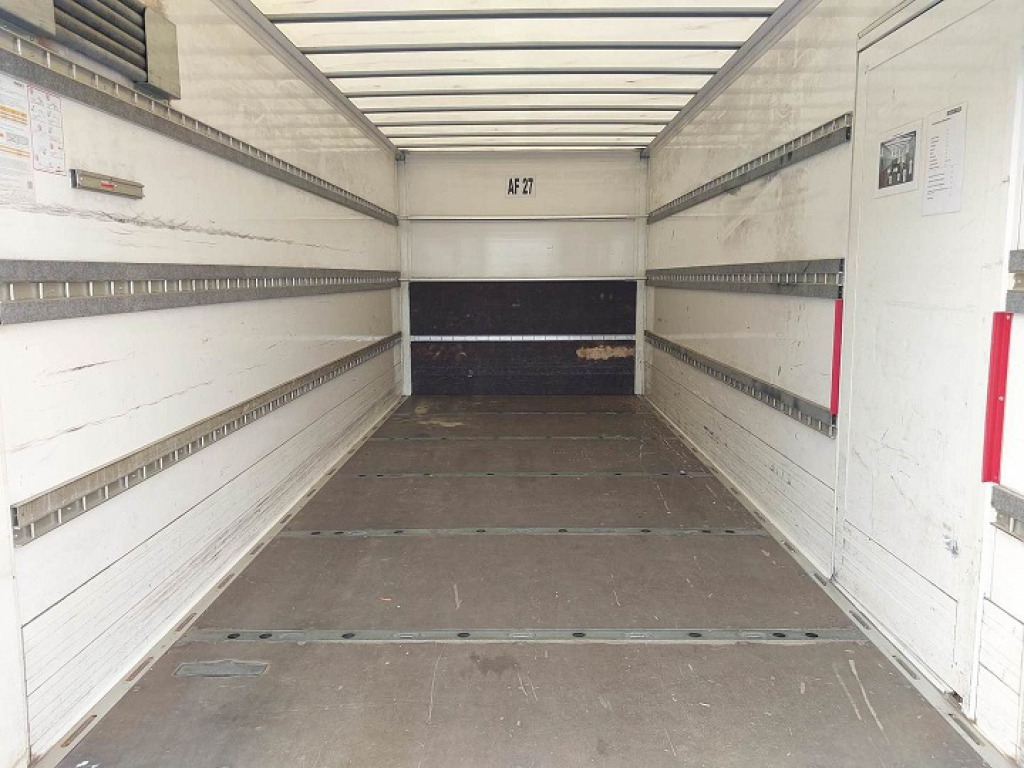 Lastbil med skåp MAN TGL 8.190 Koffer/Seitentür/LBW