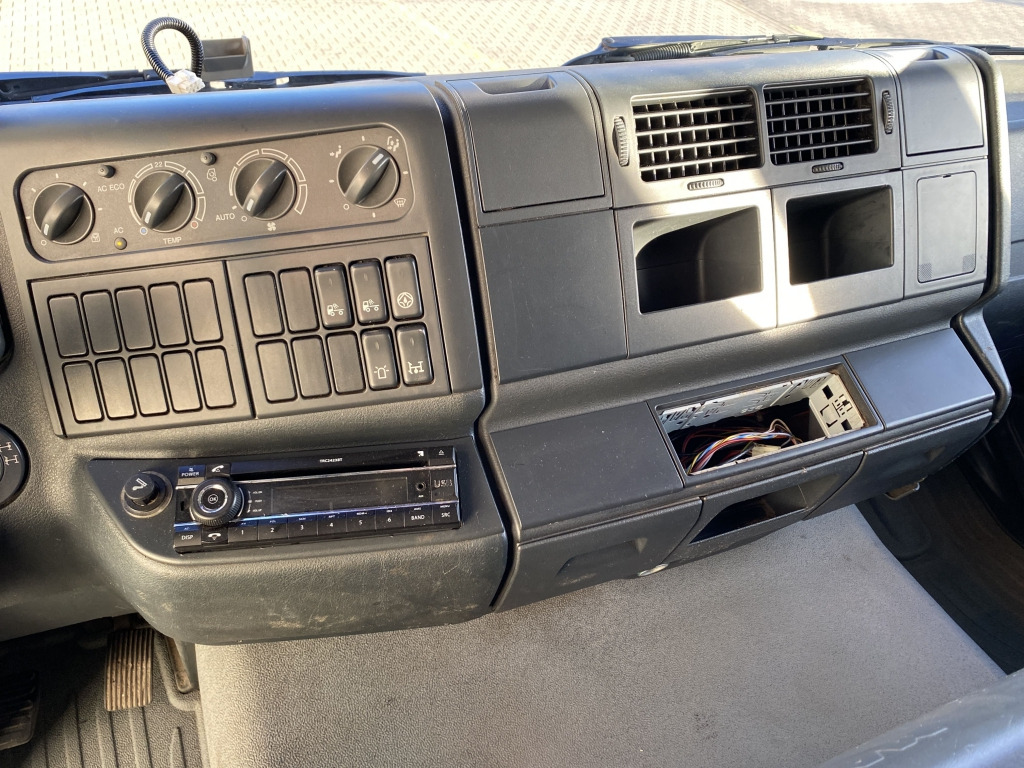 Lastväxlare lastbil MAN TGA 33.390 6x6 BB