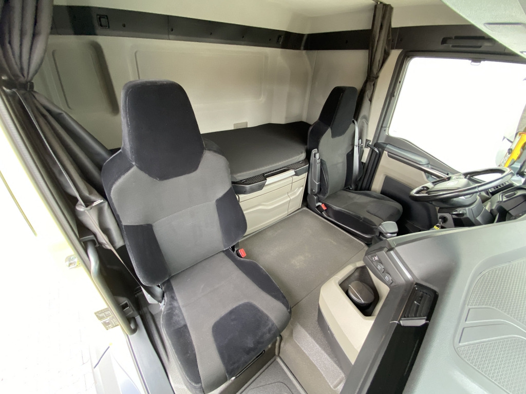 Lastväxlare lastbil MAN TGS 26.470 6x2-2 BL