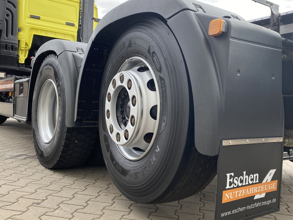 Lastväxlare lastbil MAN TGS 26.470 6x2-4 BL