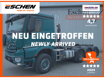 Lastväxlare lastbil Mercedes-Benz 3245 8x4 Arocs / HIAB Multilift