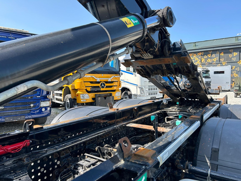 Lastväxlare lastbil Mercedes-Benz AROCS + JOAB 20t | TULOSSA
