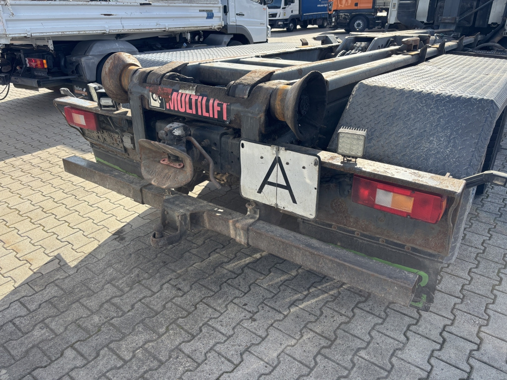 Lastväxlare lastbil Volvo FM 6x2 Abrollkipper