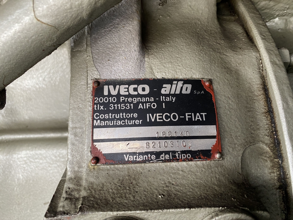 Lastbil MAN 18.272 / Stromaggregat