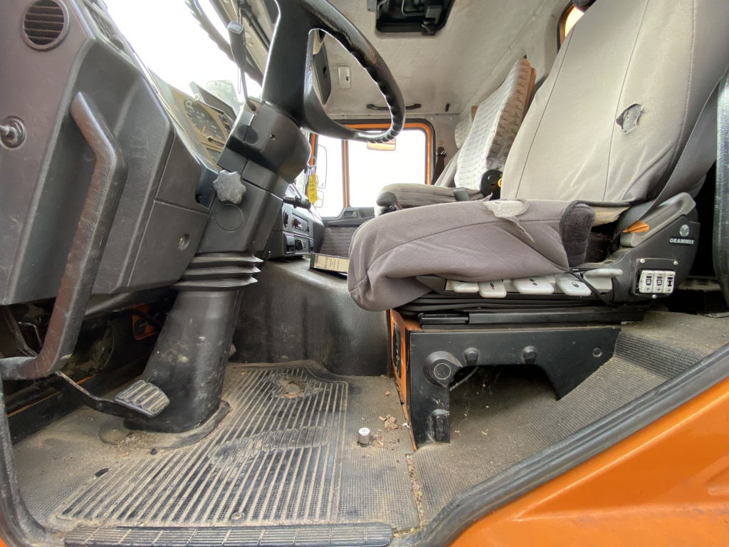 Lastbil MAN 18.272 / Stromaggregat