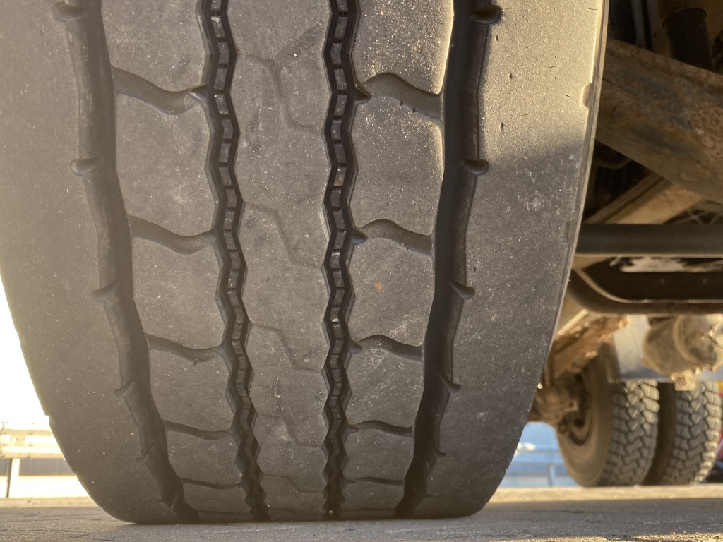 Tippbil lastbil Iveco AD 190 T 41