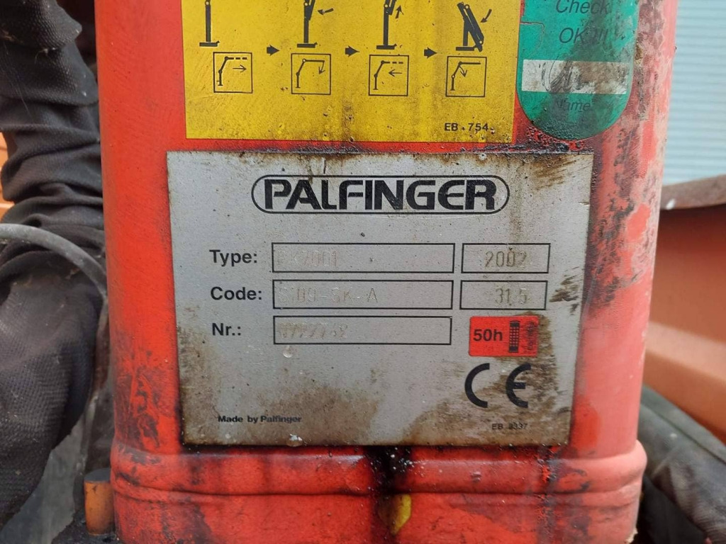 Tippbil lastbil MAN LE 8.220 4x4 / Kran