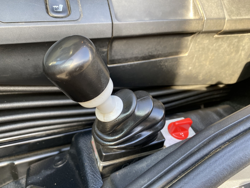 Tippbil lastbil Mercedes-Benz 1832 4x2 / Fassi Kran