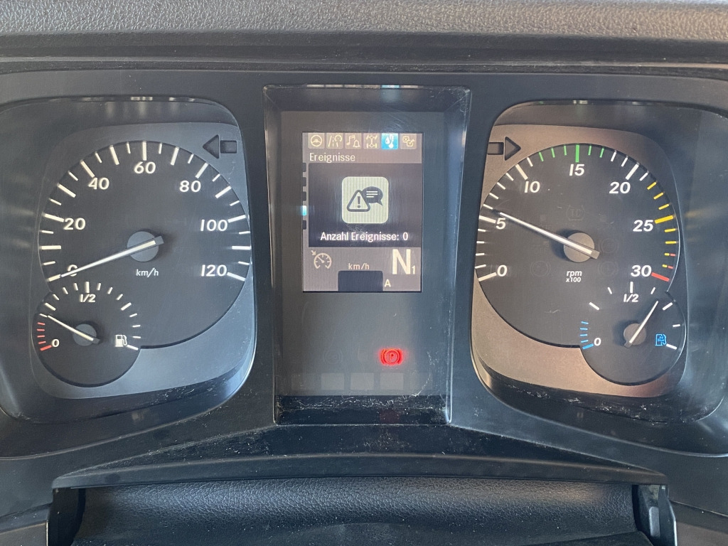 Tippbil lastbil Mercedes-Benz 1832 4x2 / Fassi Kran