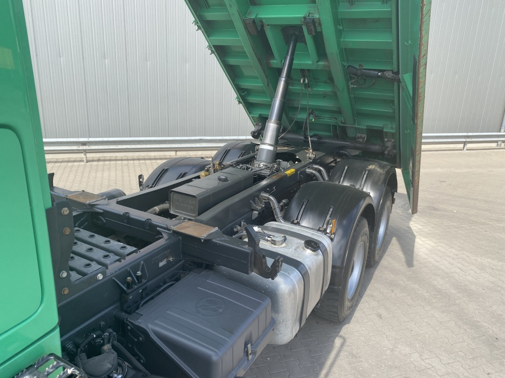 Tippbil lastbil Mercedes-Benz 3345 / 6x6