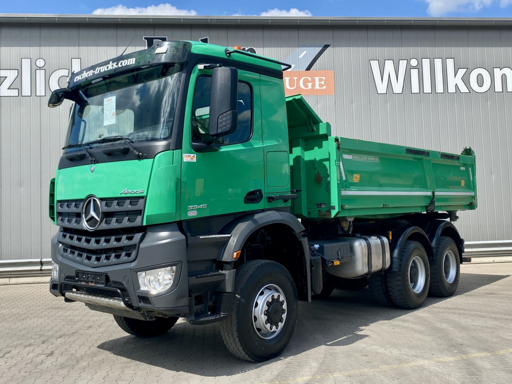 Tippbil lastbil Mercedes-Benz 3345 / 6x6