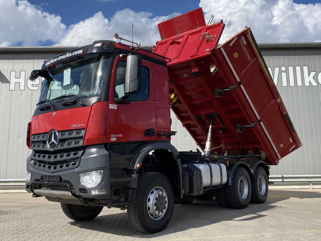 Tippbil lastbil Mercedes-Benz 3345 6x6