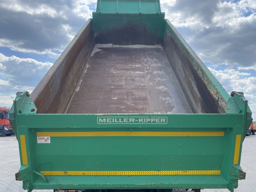 Tippbil lastbil Mercedes-Benz 3345 / 6x6