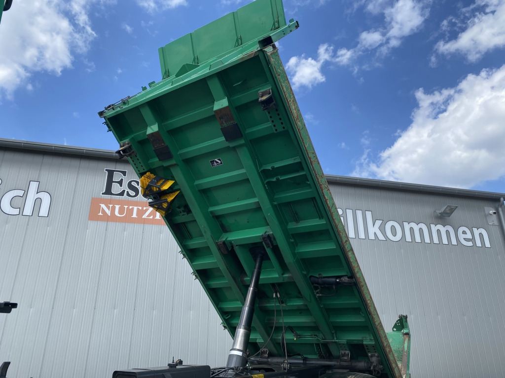 Tippbil lastbil Mercedes-Benz 3345 / 6x6