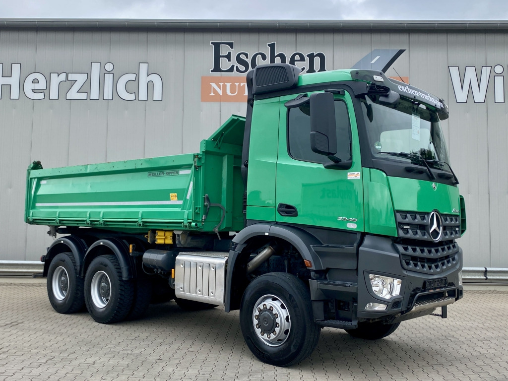 Tippbil lastbil Mercedes-Benz 3345 6x6 Arocs