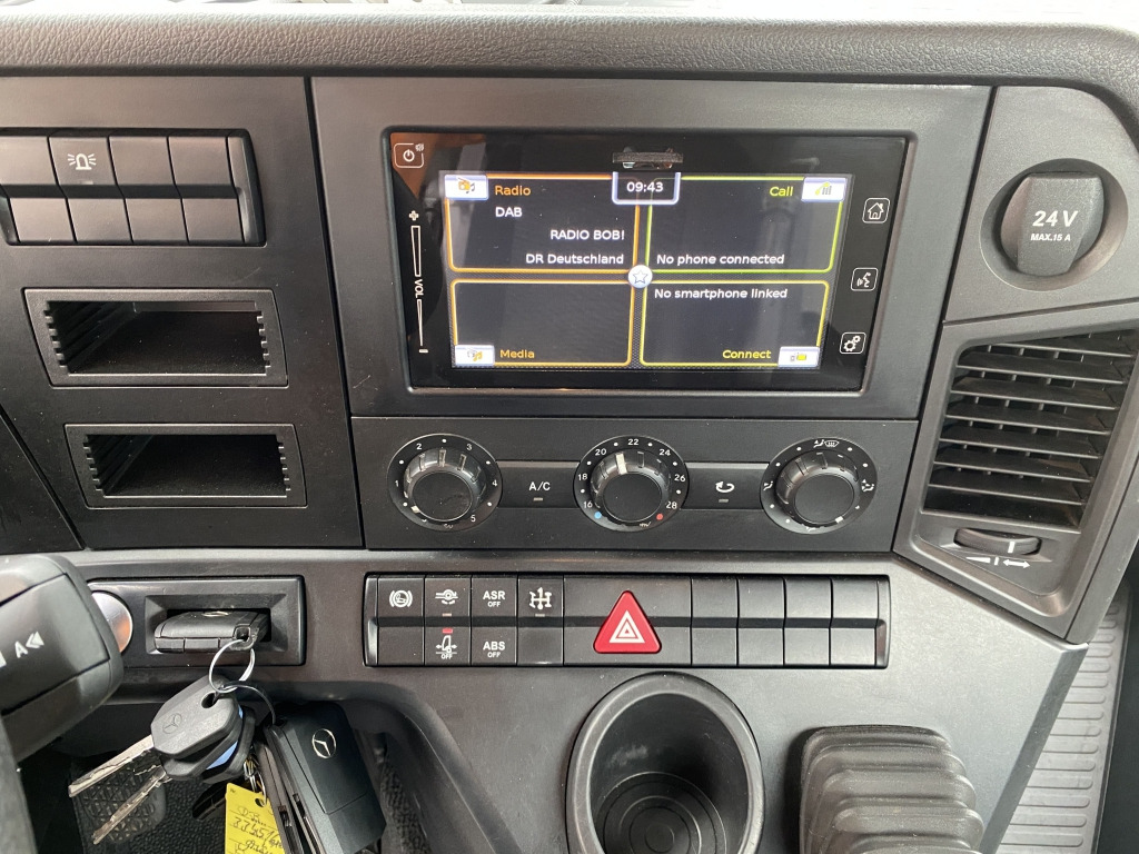 Tippbil lastbil Mercedes-Benz 3345 6x6 Arocs