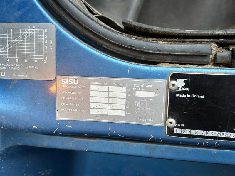 Tippbil lastbil Sisu E12M