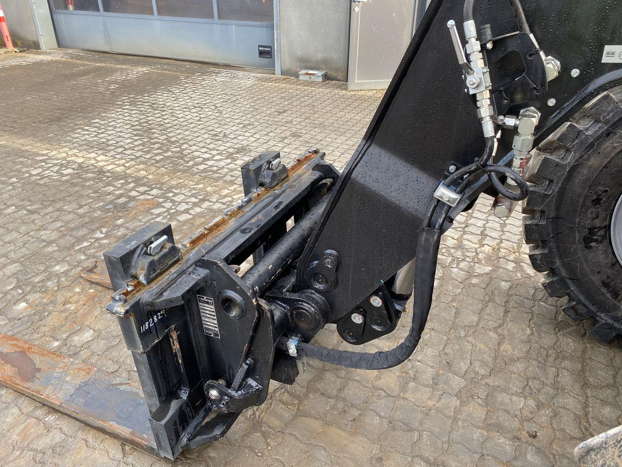 Teleskoplastar Manitou MLT961-160V+L Elite ST5