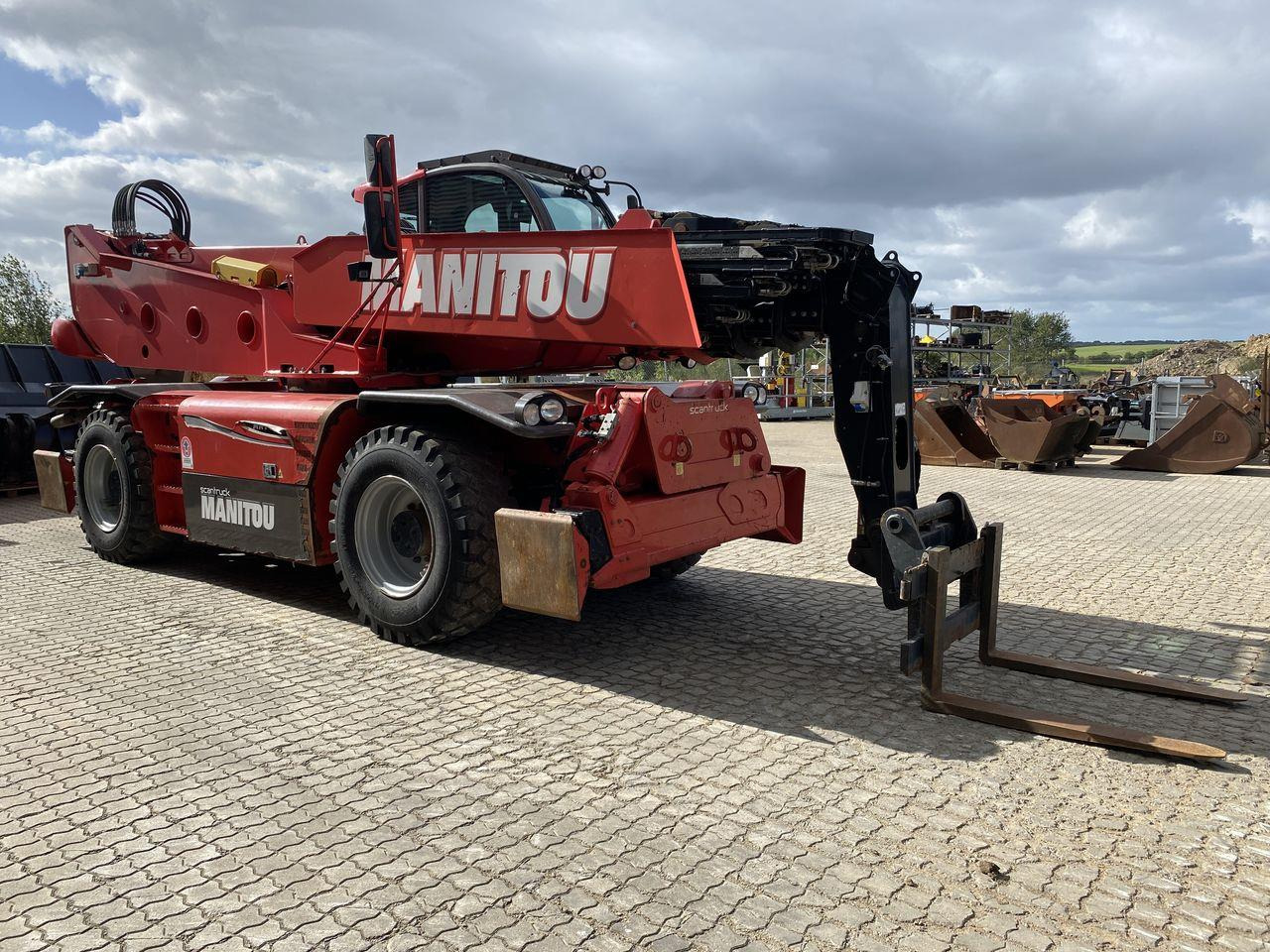 Teleskoplastar Manitou MRT3255P+ ST4