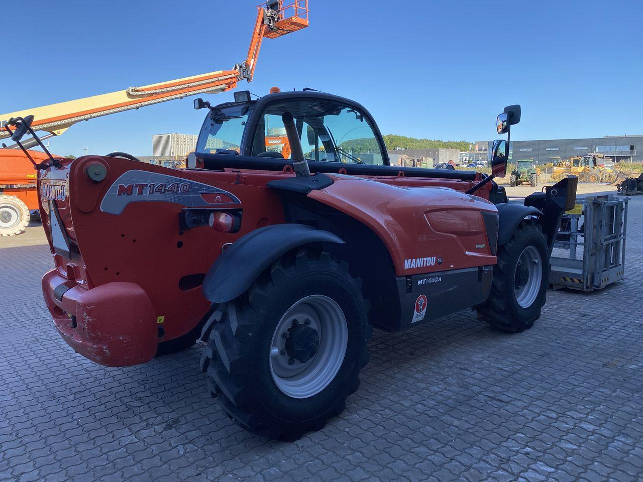 Teleskoplastar Manitou MT1440A ST3B
