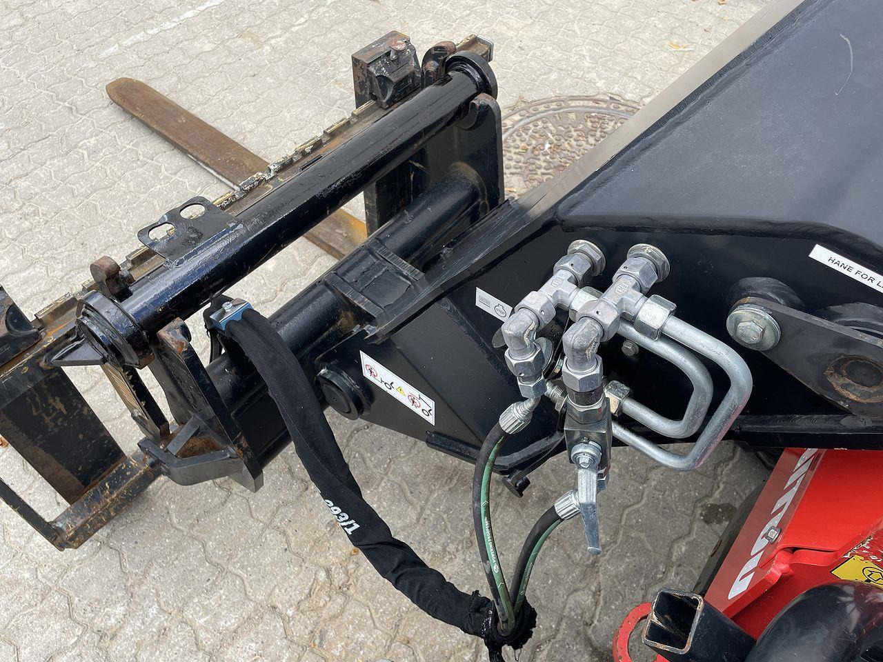 Teleskoplastar Manitou MT420H Comfort