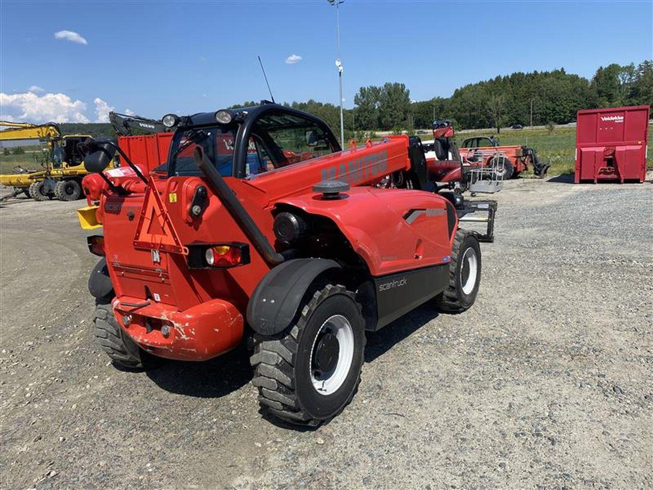 Teleskoplastar Manitou MT625H COMFORT ST5