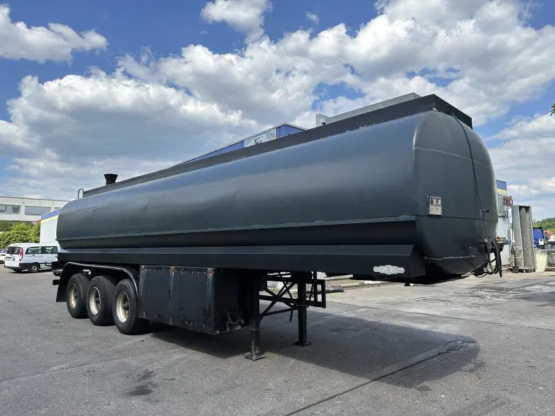 Semitrailer LAG GSA-22 Gülleauflieger 37 m³ 6 Kammer TÜV NEU! GSA-22 Gülleauflieger 37 m³ 6 Kammer TÜV NEU!