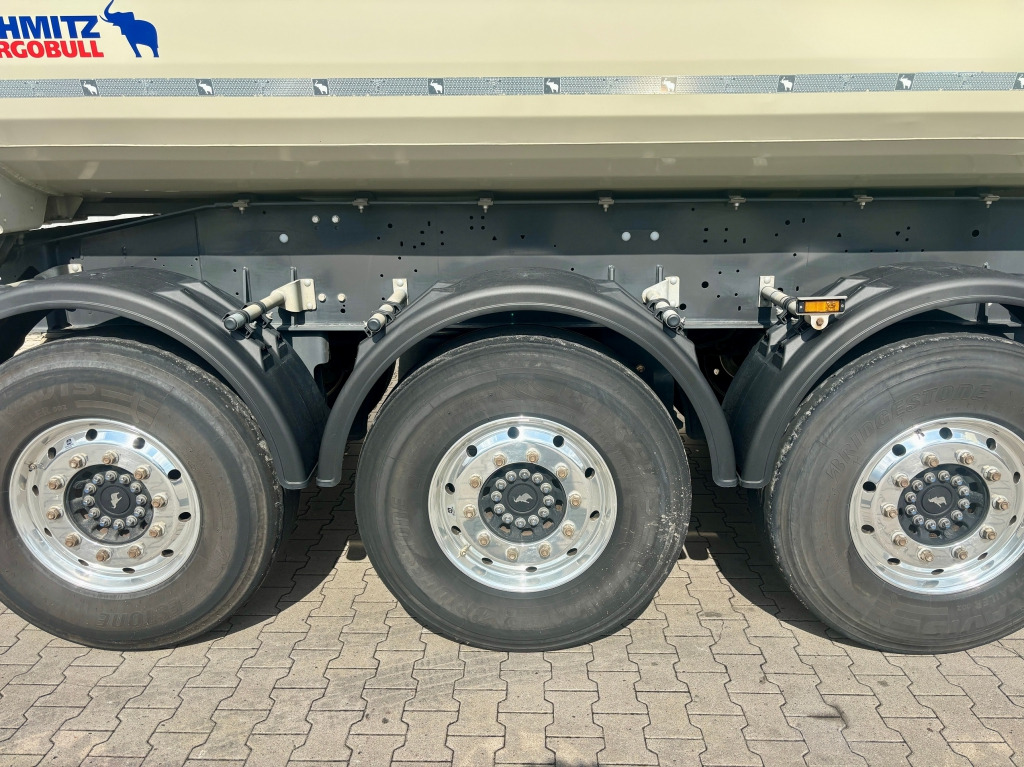 Tippbil semitrailer Schmitz SCB S3D / Stahl-Halbschalenmulde