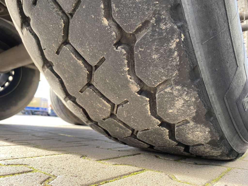 Tippbil semitrailer Schmitz SGF-S3 Stahl-Halbschalenmulde