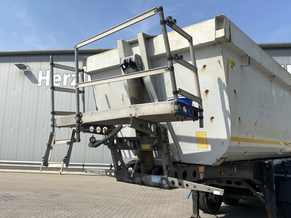Tippbil semitrailer Schmitz SGF S / Stahl-Halbschalenmulde