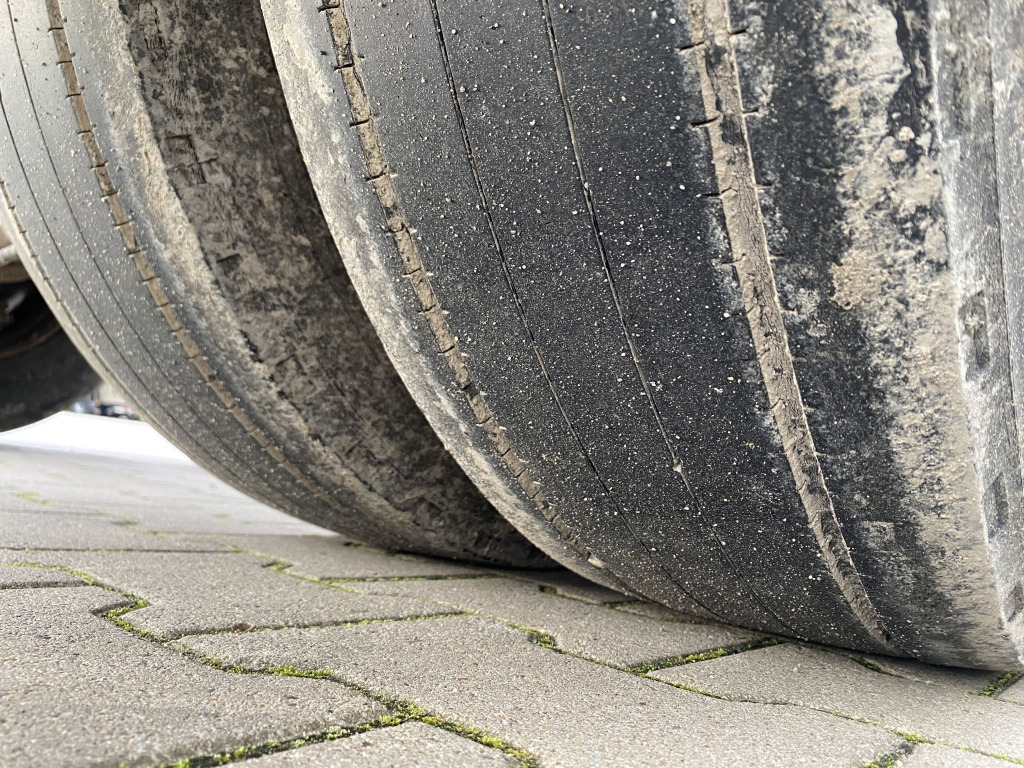 Lastväxlarsläp/ Liftdumpersläp Hüffermann HSA 18.70 Schlitten