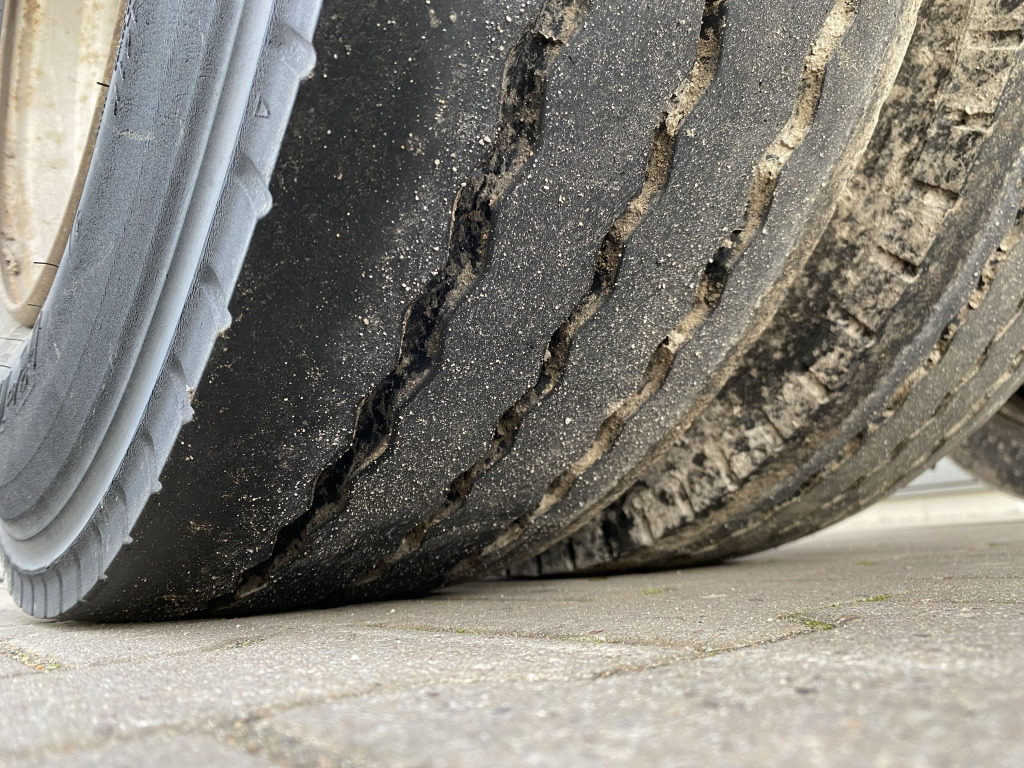 Lastväxlarsläp/ Liftdumpersläp Hüffermann HSA 18.70 Schlitten