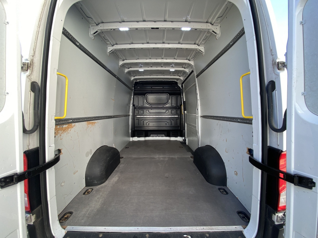 Skåpbil MAN TGE 3.140 4x2