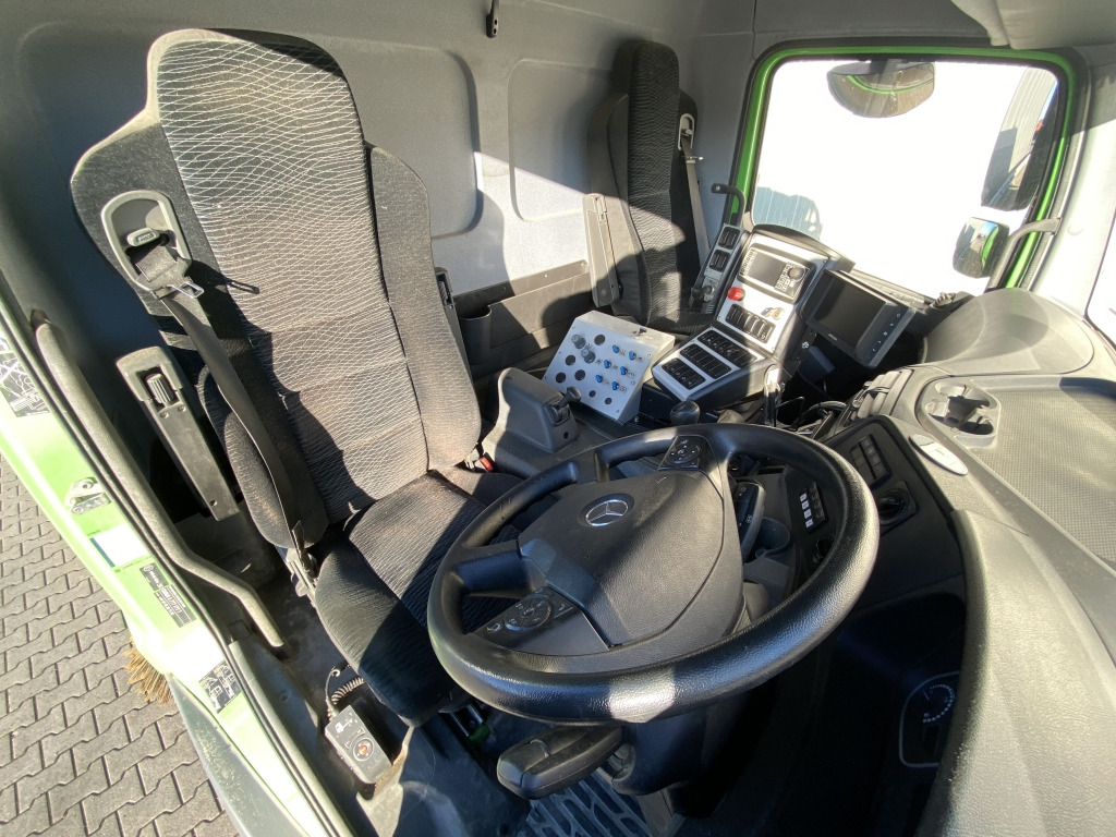 Sopmaskin Mercedes-Benz 1323 LKO Atego