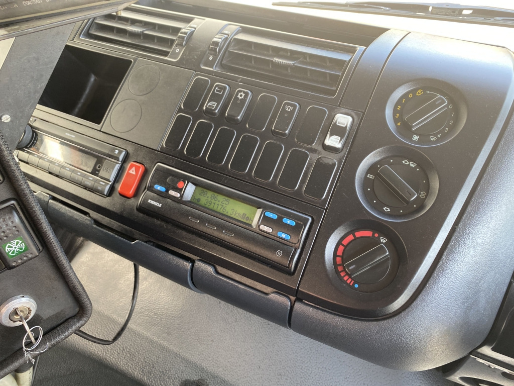 Sopmaskin Mercedes-Benz 1523 L