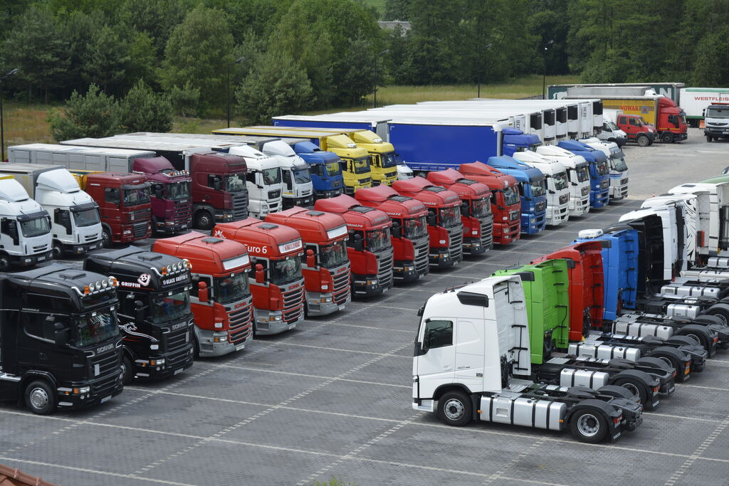 DUETDUDA - Byggmaskiner MERCEDES-BENZ - Diesel undefined: bild 24