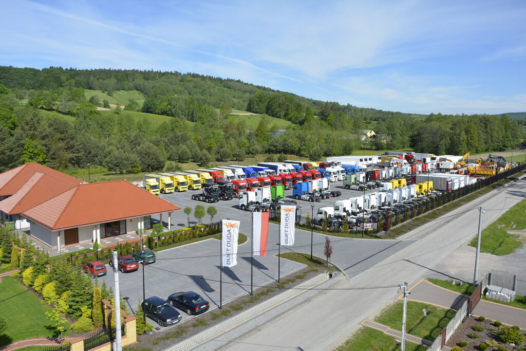 DUETDUDA - Byggmaskiner MERCEDES-BENZ - Diesel undefined: bild 1