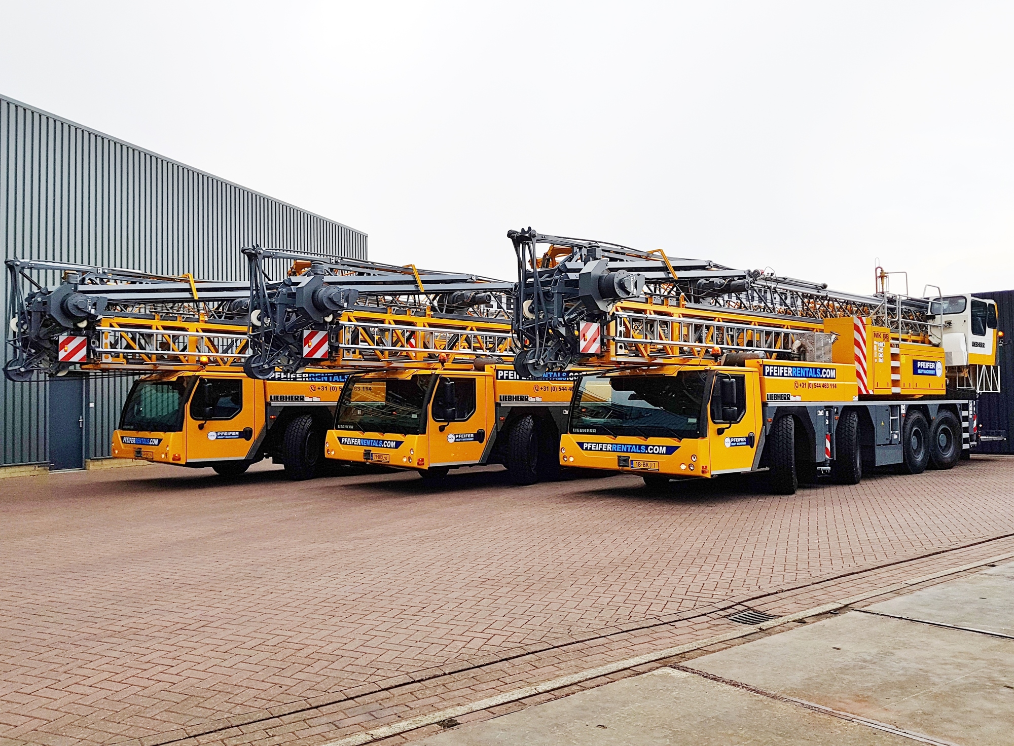 Pfeifer Rentals & Sales - Materialhanteringsutrustning - År: 2009 undefined: bild 4