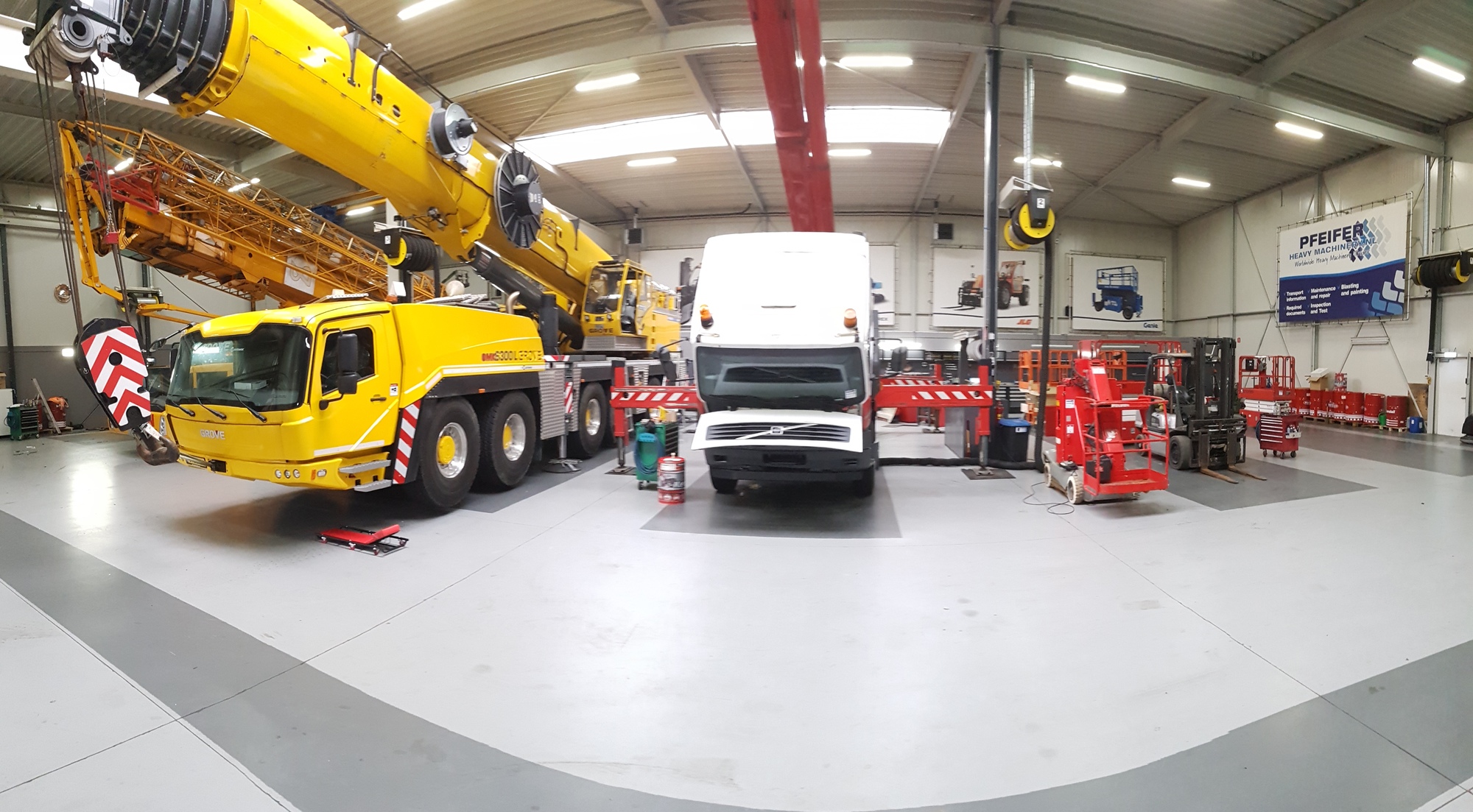 Pfeifer Rentals & Sales - Materialhanteringsutrustning - År: 2009 undefined: bild 5