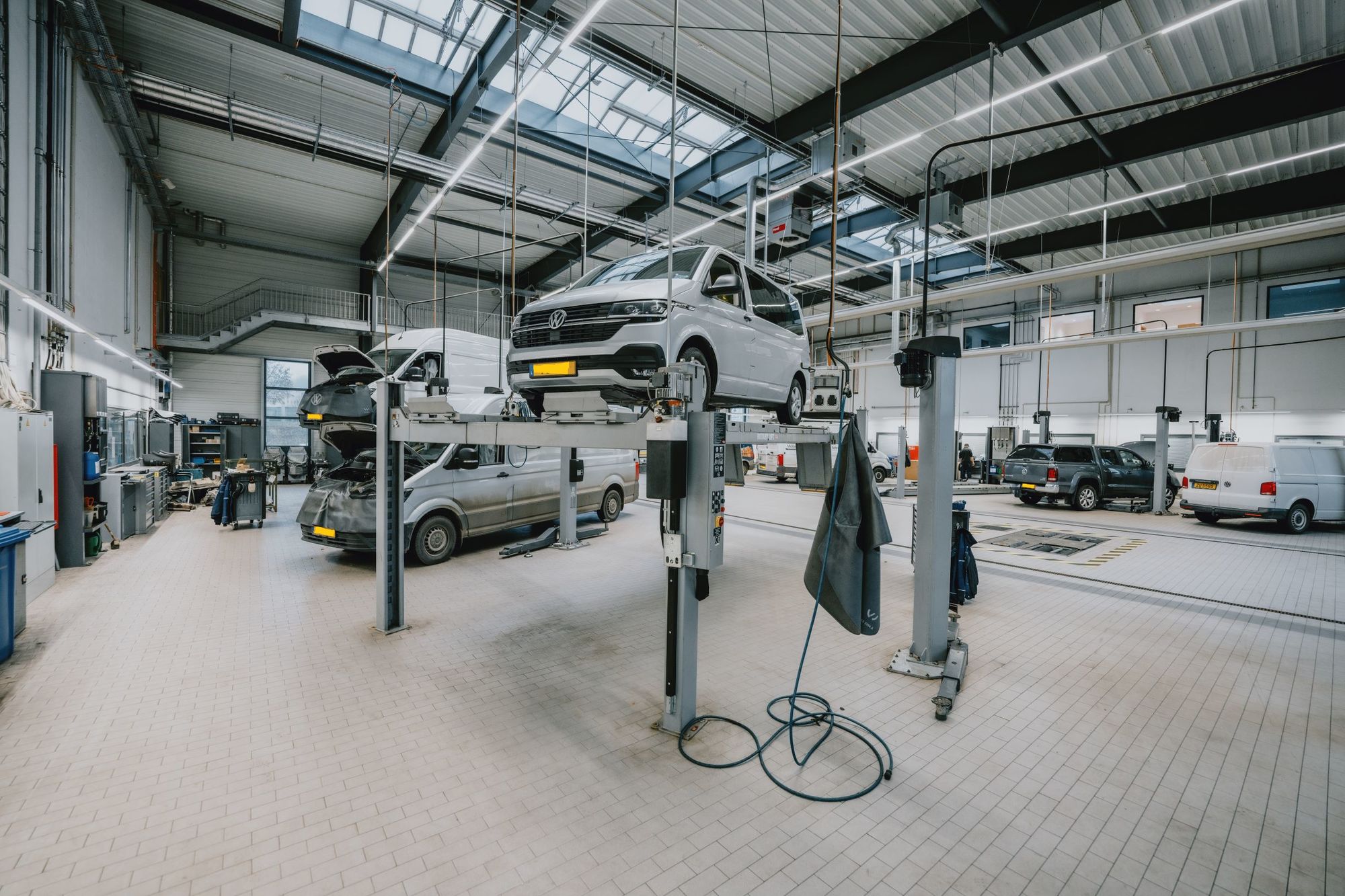 Garage Losch Truck, Van & Bus S.à r.l. - Transportbilar - År: 2023, ny, växellåda: manuell undefined: bild 7