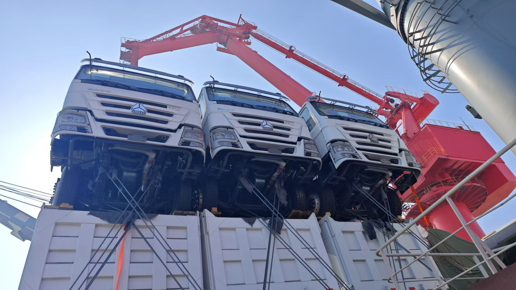 Toaks International Trading Company - Lastbilar - År: 2018, 8x4, Euro 3 undefined: bild 18