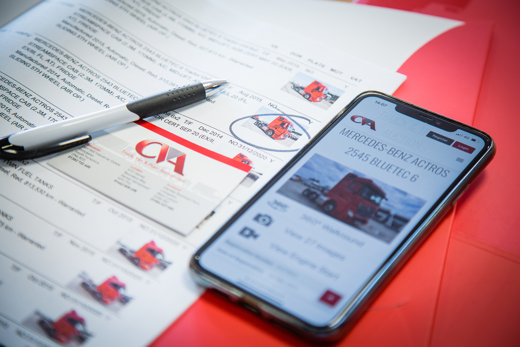 COMMERCIAL VEHICLE AUCTIONS LIMITED - Transportbilar - växellåda: automatisk undefined: bild 2