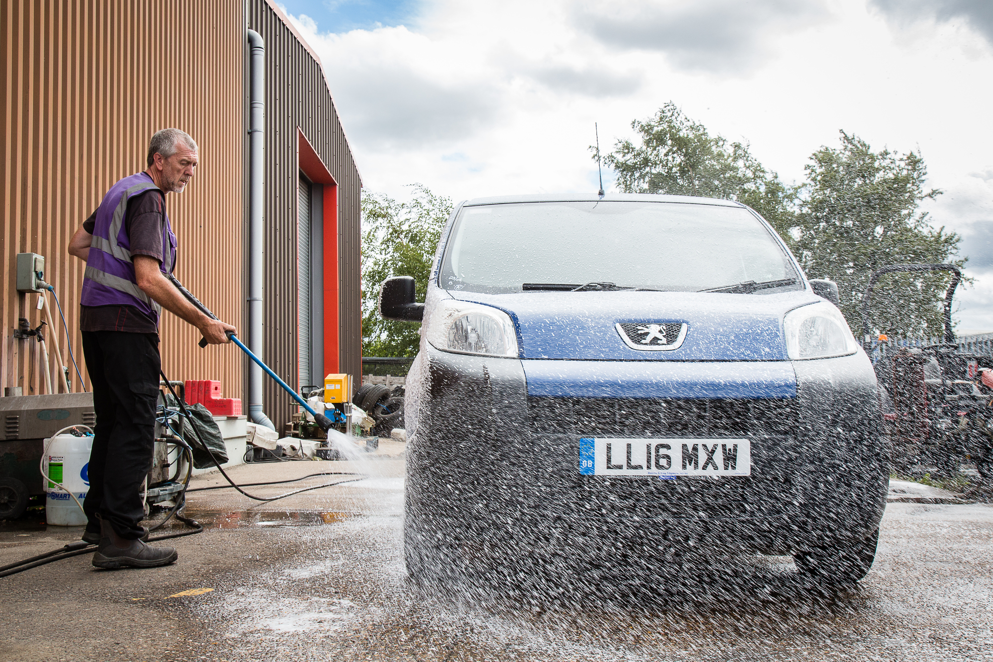 COMMERCIAL VEHICLE AUCTIONS LIMITED - Transportbilar - växellåda: automatisk undefined: bild 6