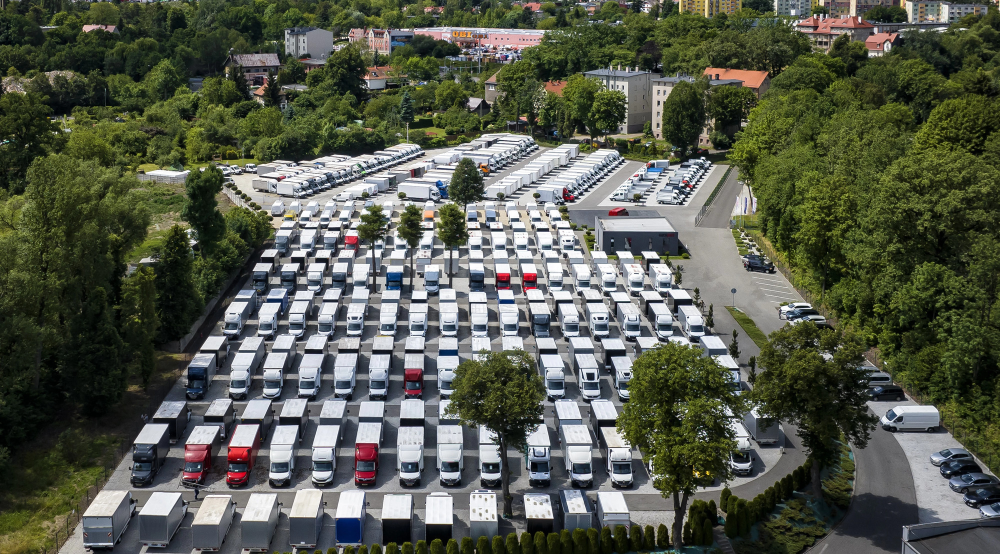 AUTO-PLUS DEALER - fordon till salu undefined: bild 2