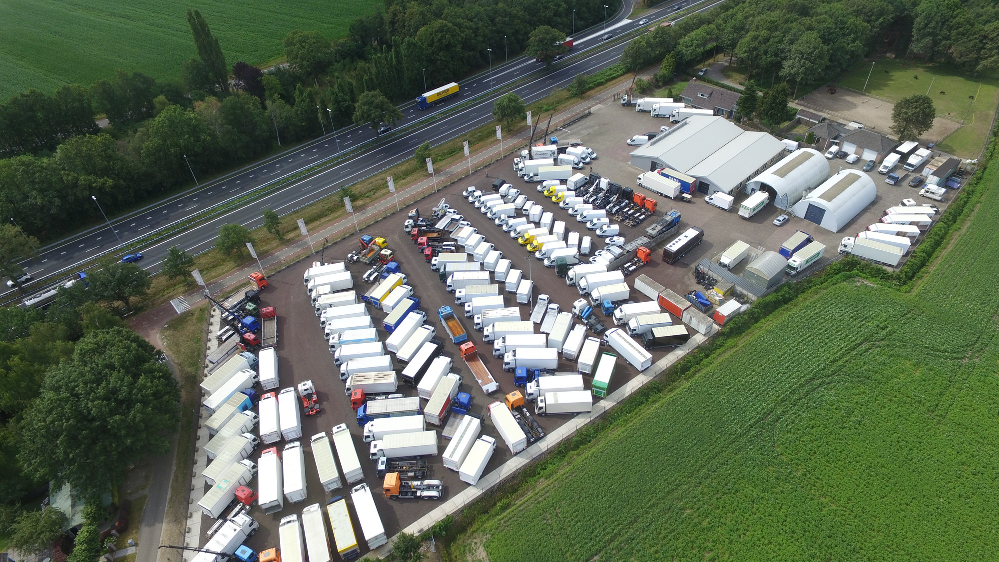 COPPENS TRUCKS BV - Lastbilar MERCEDES-BENZ undefined: bild 3