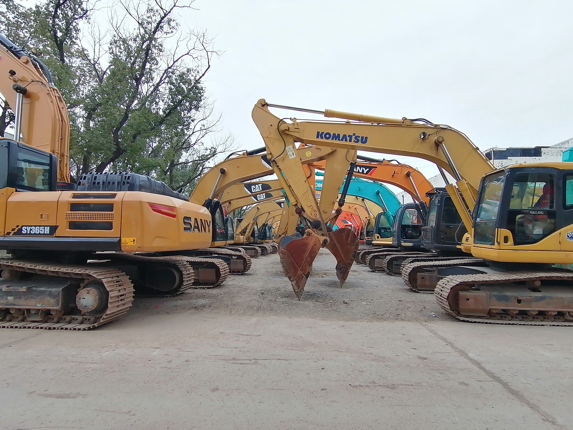 Qingdao Higher Weight Trade Co. LTD - Lastbilar SINOTRUK - 6x4 undefined: bild 6